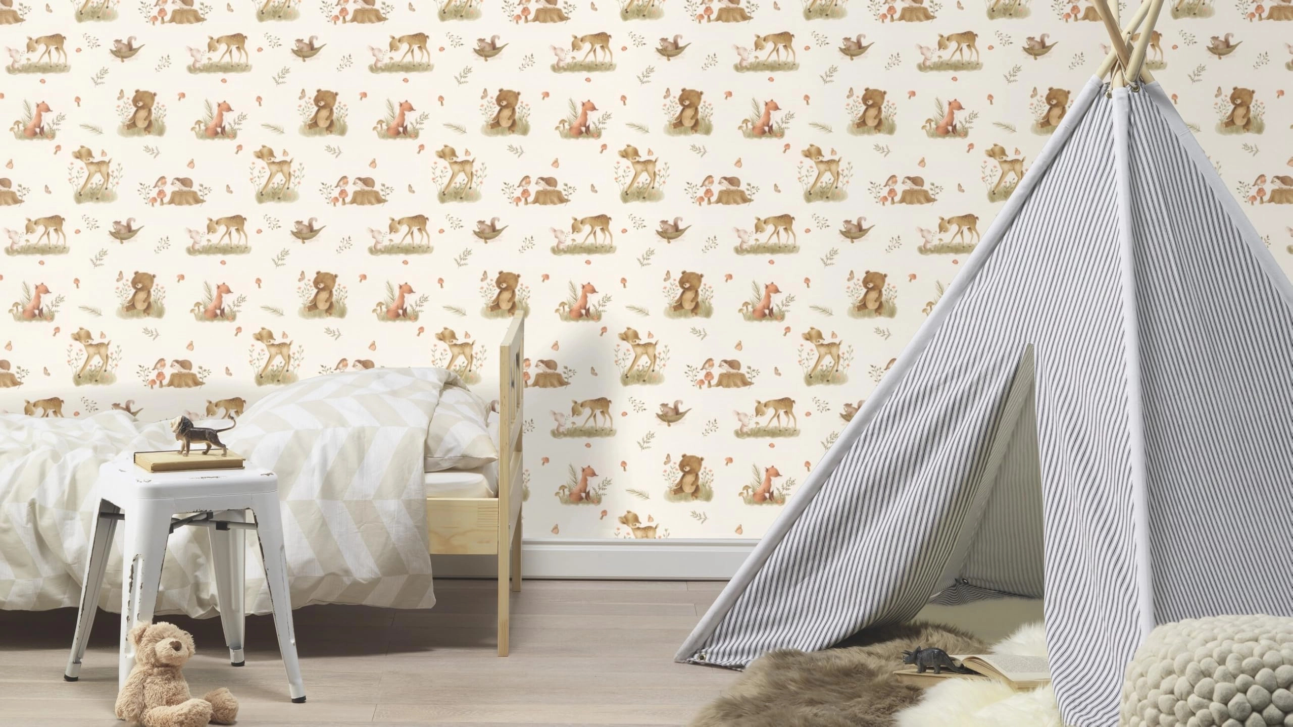Aranyos állat mintás gyerek design tapéta mókus, őzike, medve és róka mintával