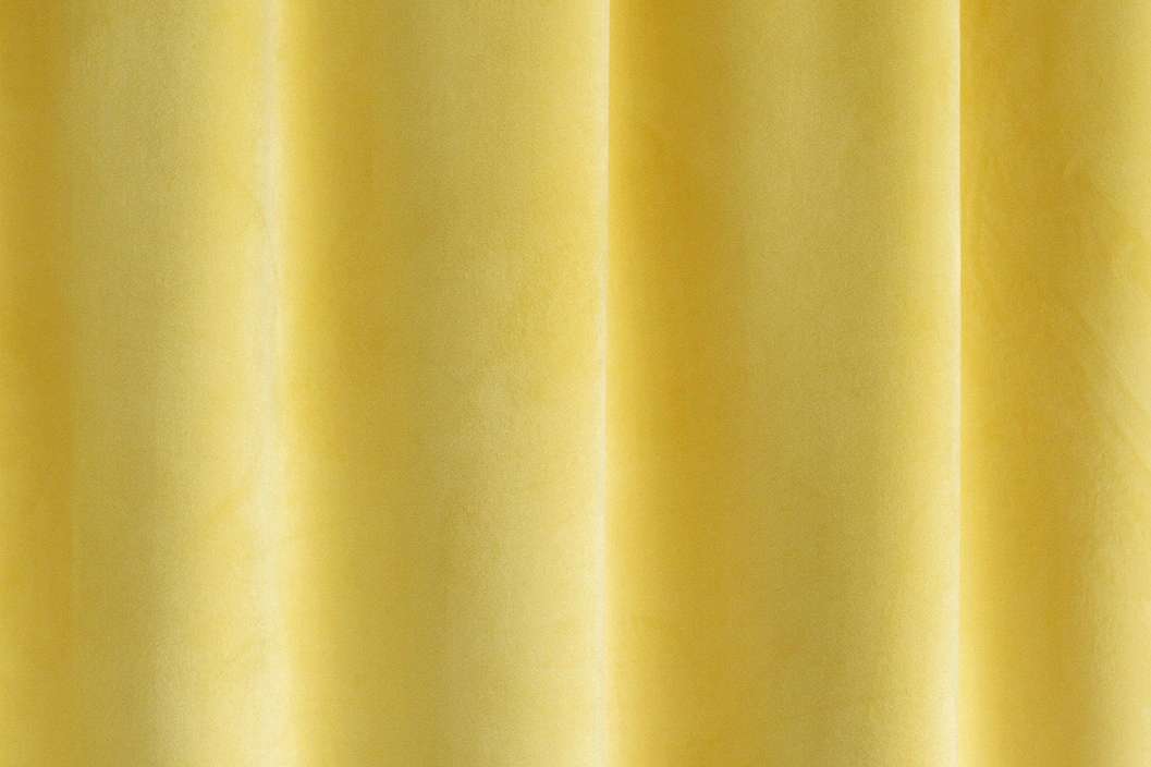 Bársonyos érintésű matt sötétítő függöny textil citromságra színben