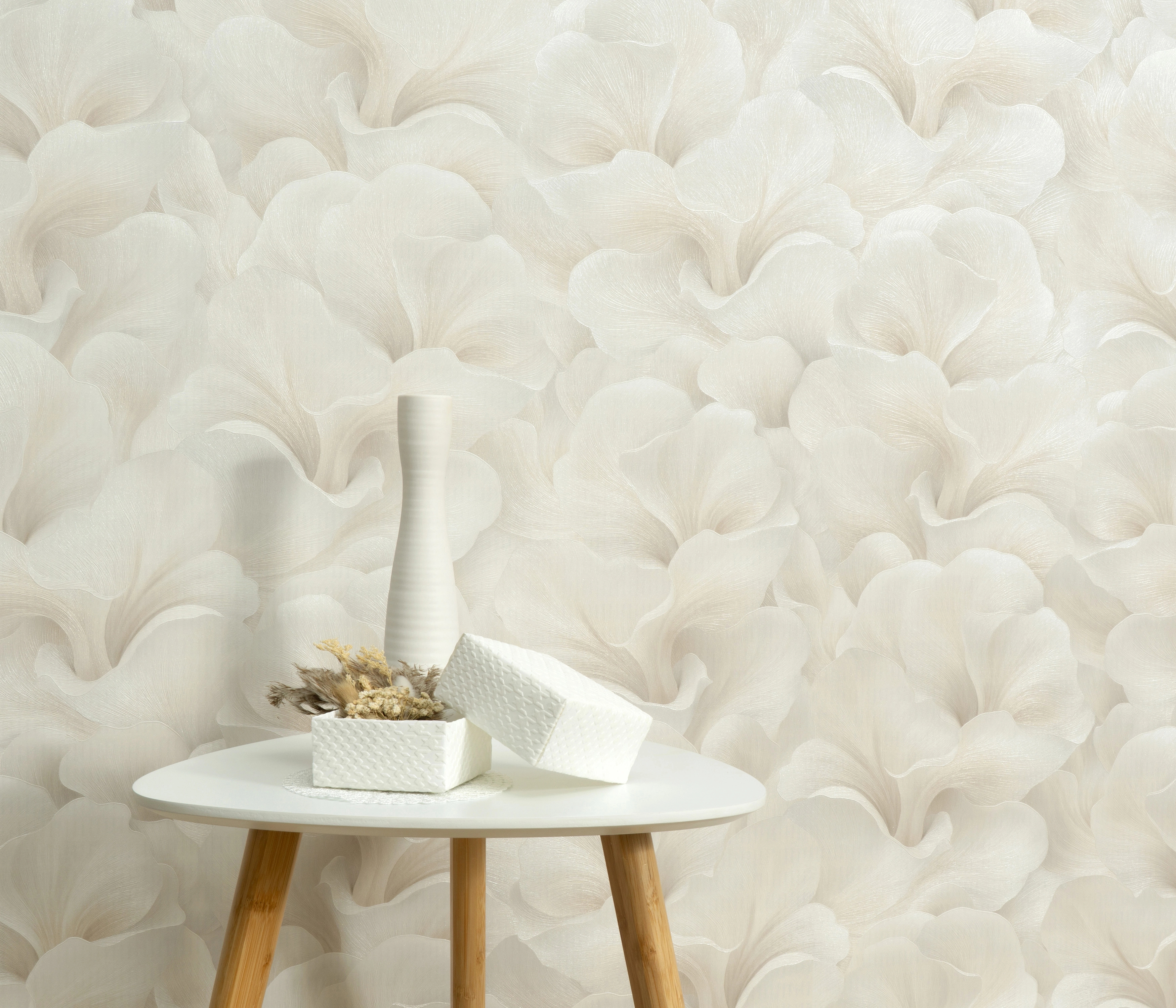 Bézs elegáns levél mintás design tapéta enyhén csillámos