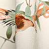 Bézs színes keleties hangulatú madár és virágmintás dekor tapéta