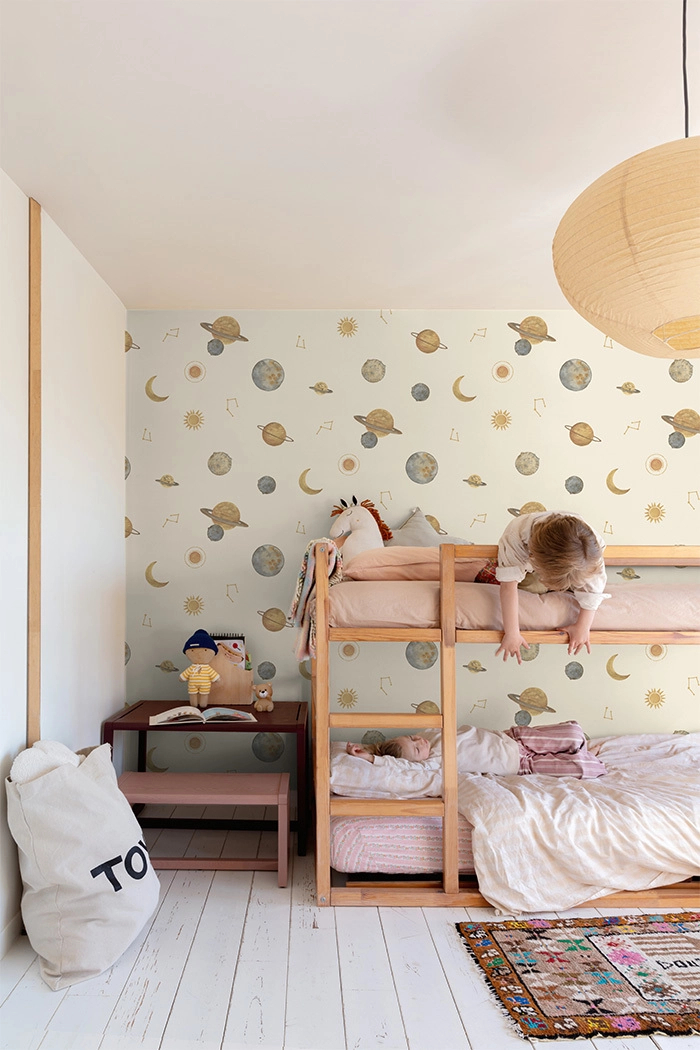 Bolygós gyerek tapéta natúr színben mosható