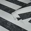 Csíkos márvány mintás design tapéta fekete fehér színben