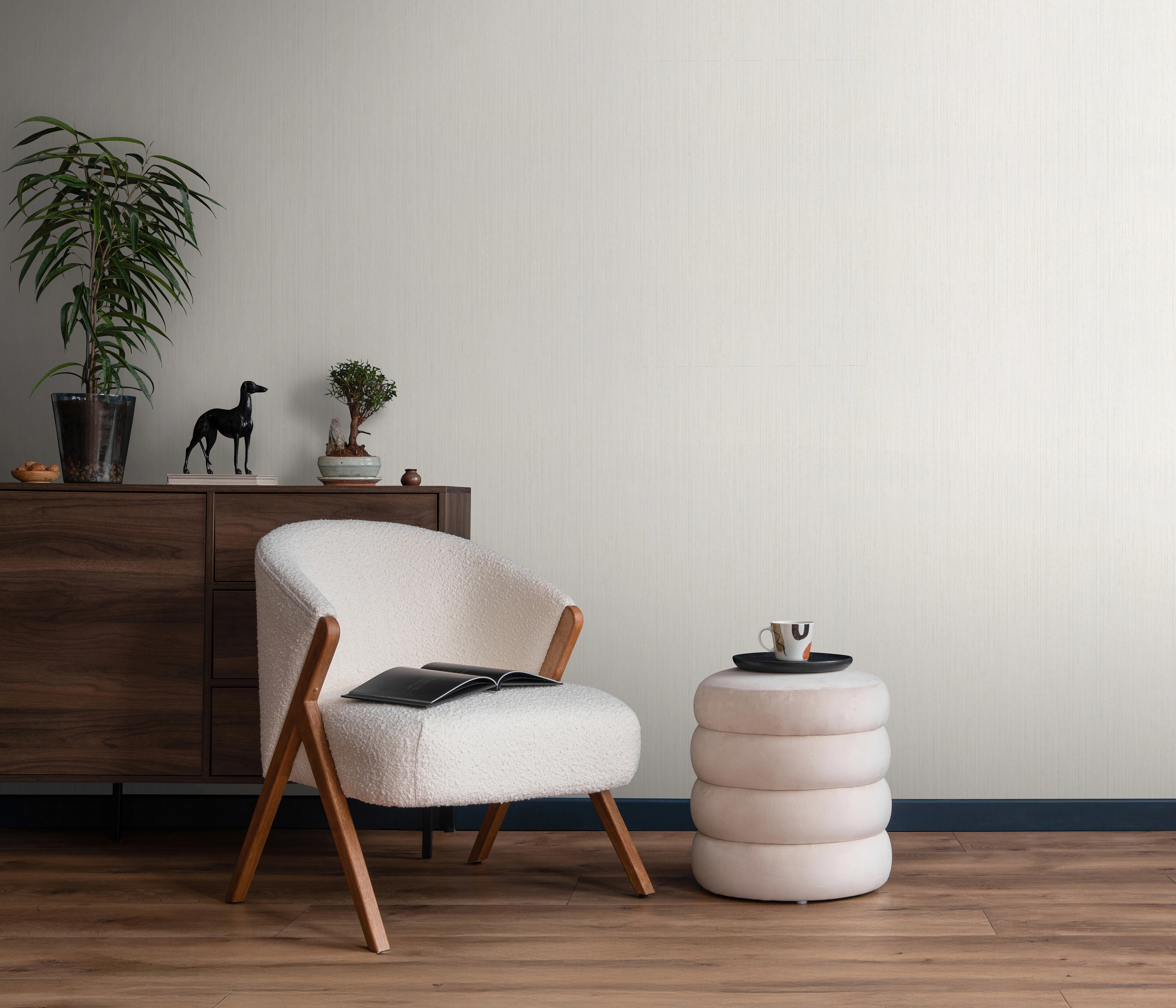Csillámos szálcsíkos mintás textilhatású fehér színű design tapéta