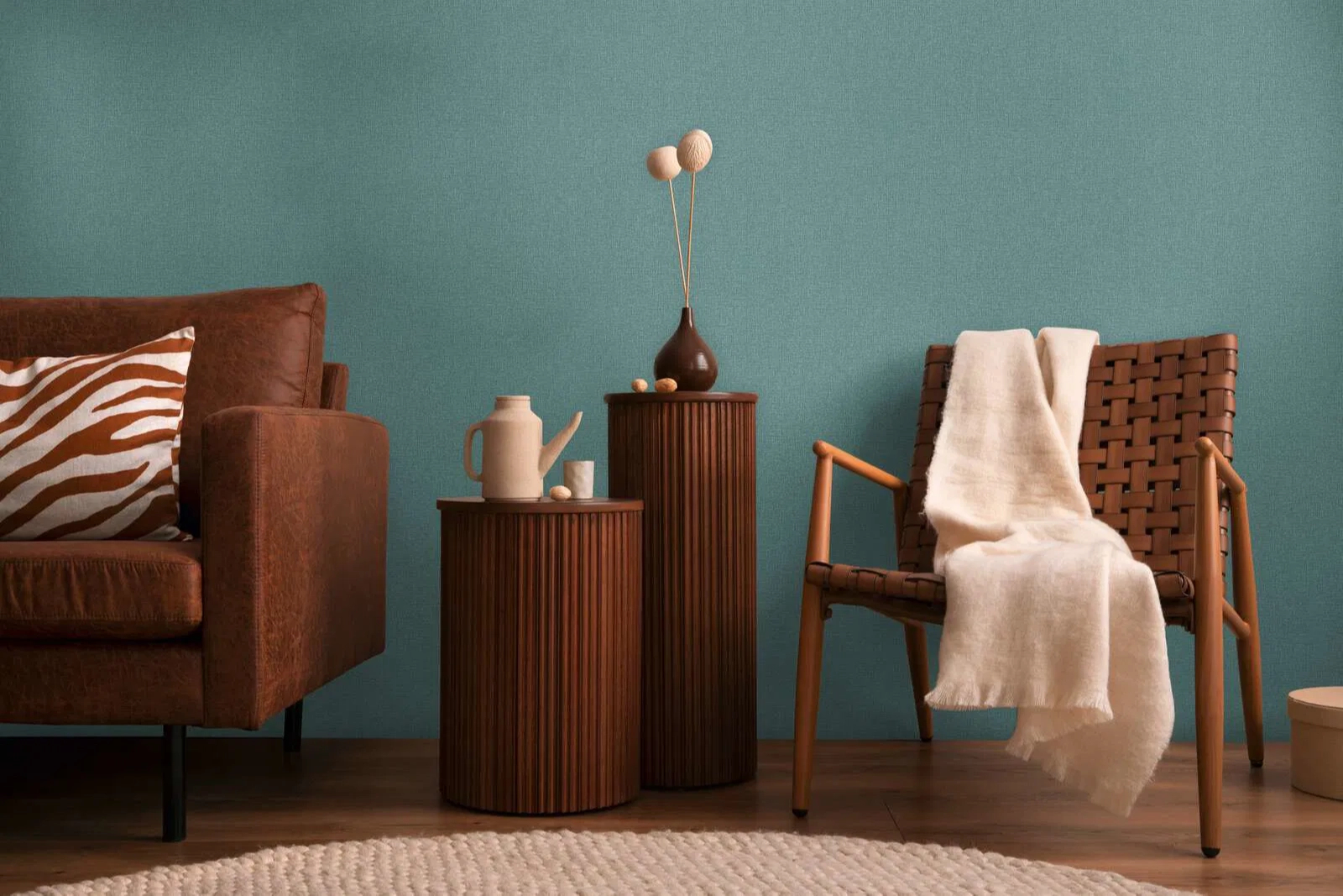 Dekor tapéta egyszínű zöld és arany mintával