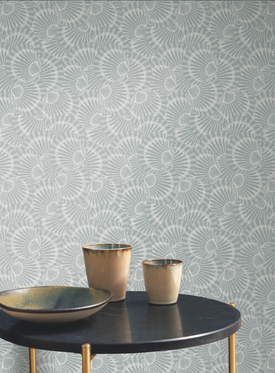 Dekor tapéta fésűkagyló mintával kékesszürke színben