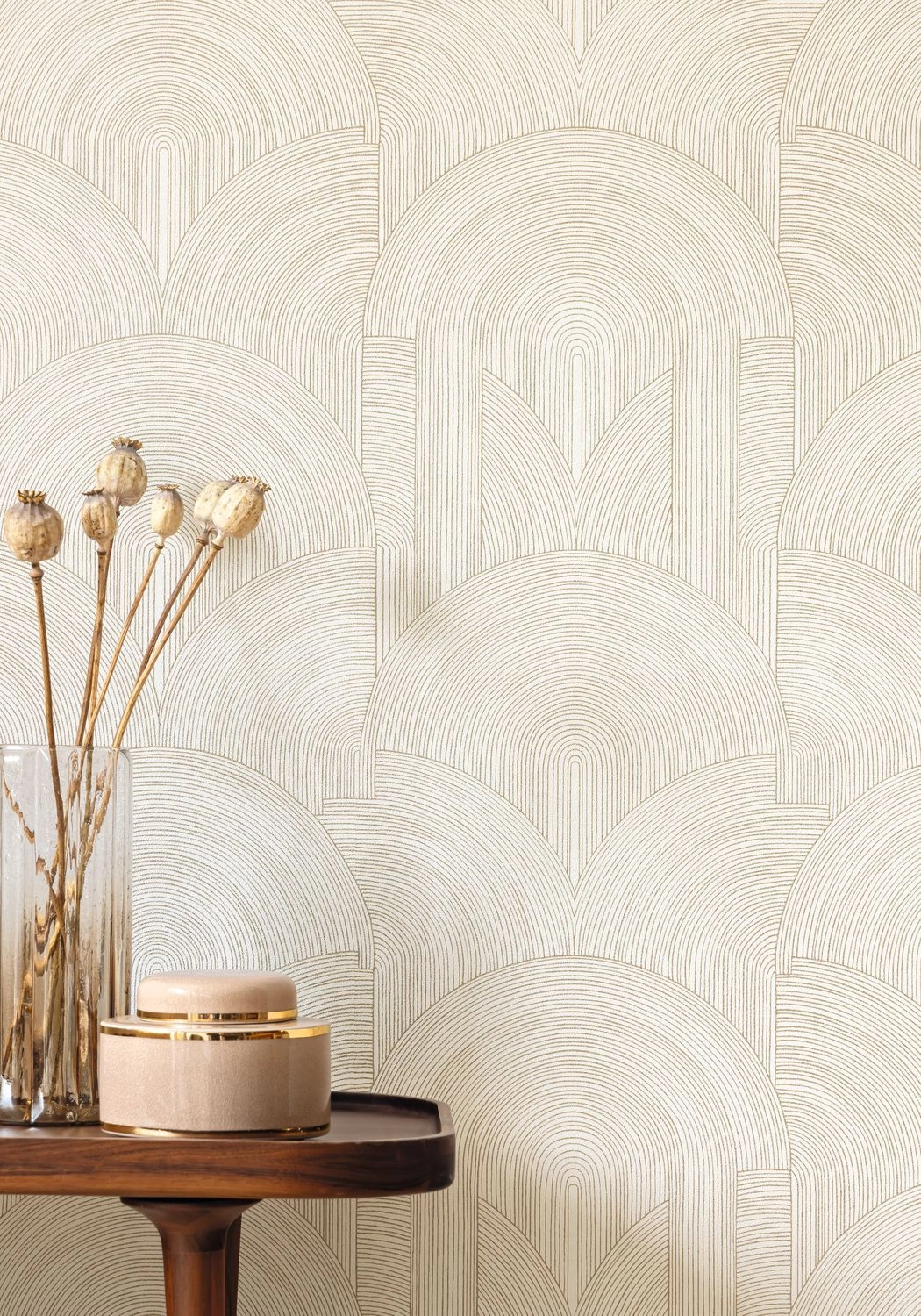 Dekor tapéta geometrikus boltív mintával fényes arany és krém színben