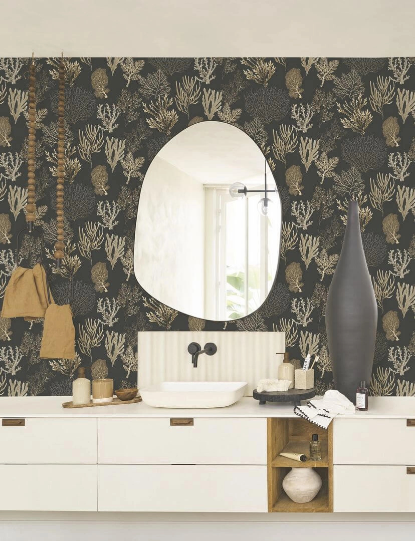 Dekor tapéta korall mintával fekete és beige színben