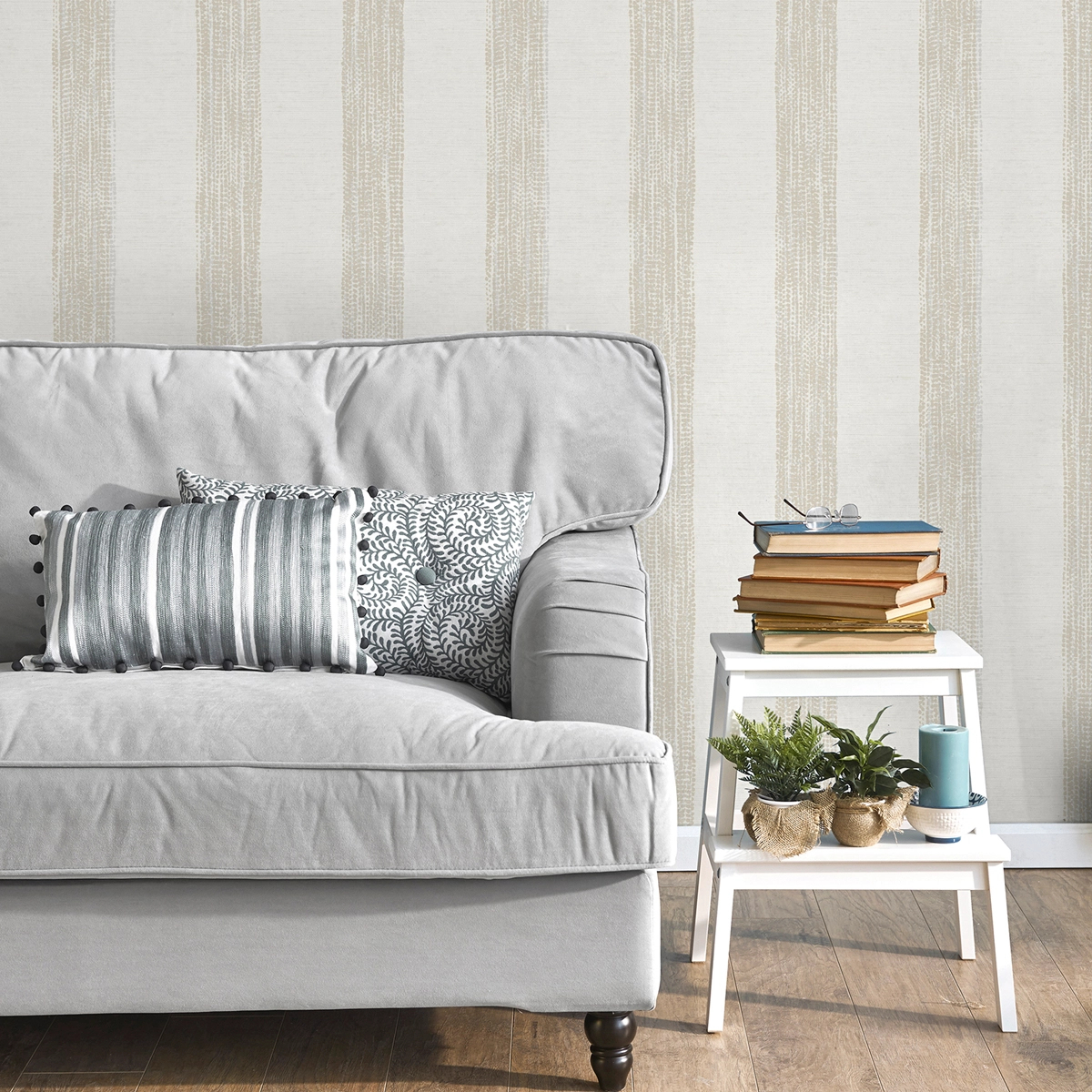 Dekor tapéta pöttyözött csíkos mintával beige színben