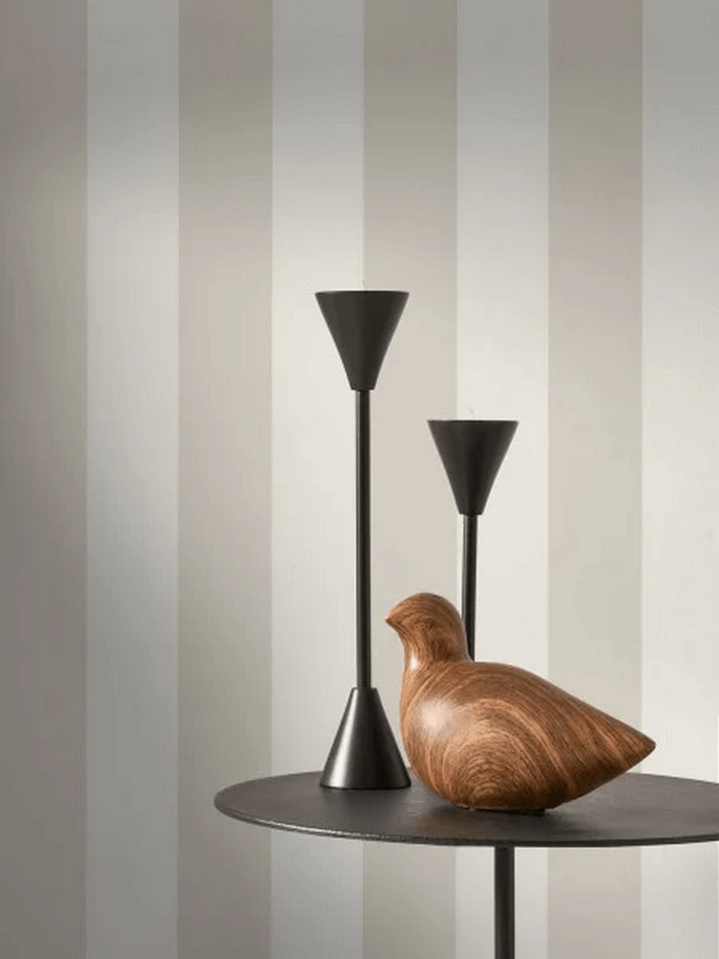 Dekor tapéta széles csíkos mintával közép és világosszürke színben