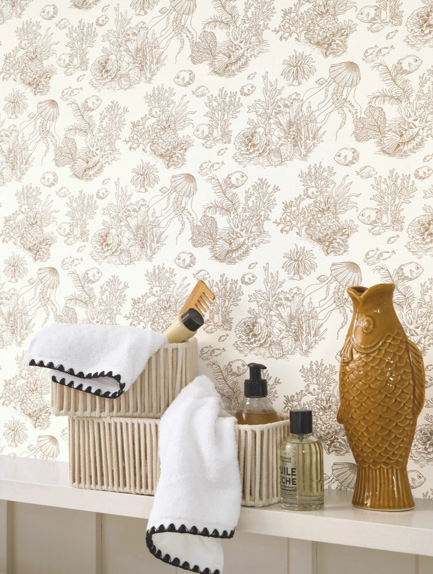 Dekor tapéta tengeriállatok és növények mintával szépia színben