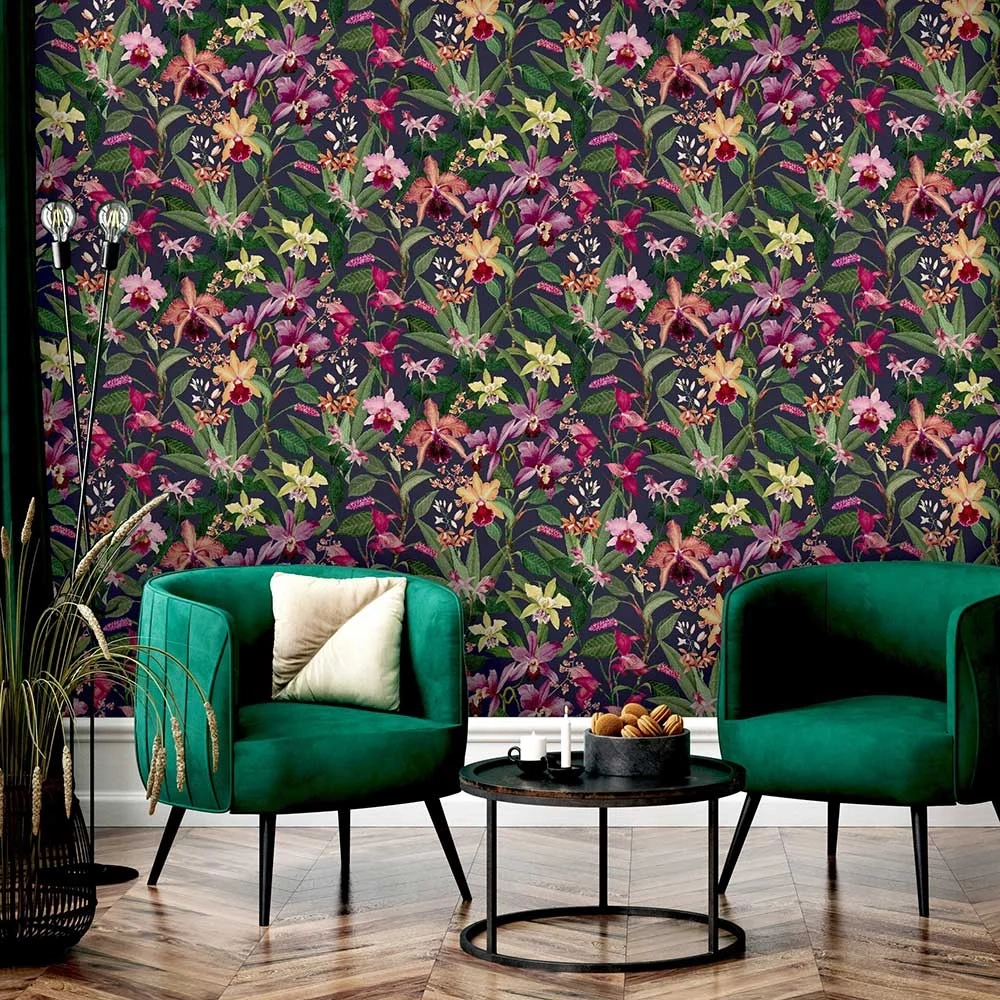 Design tapéta orhidea mintával lila és fekete színben