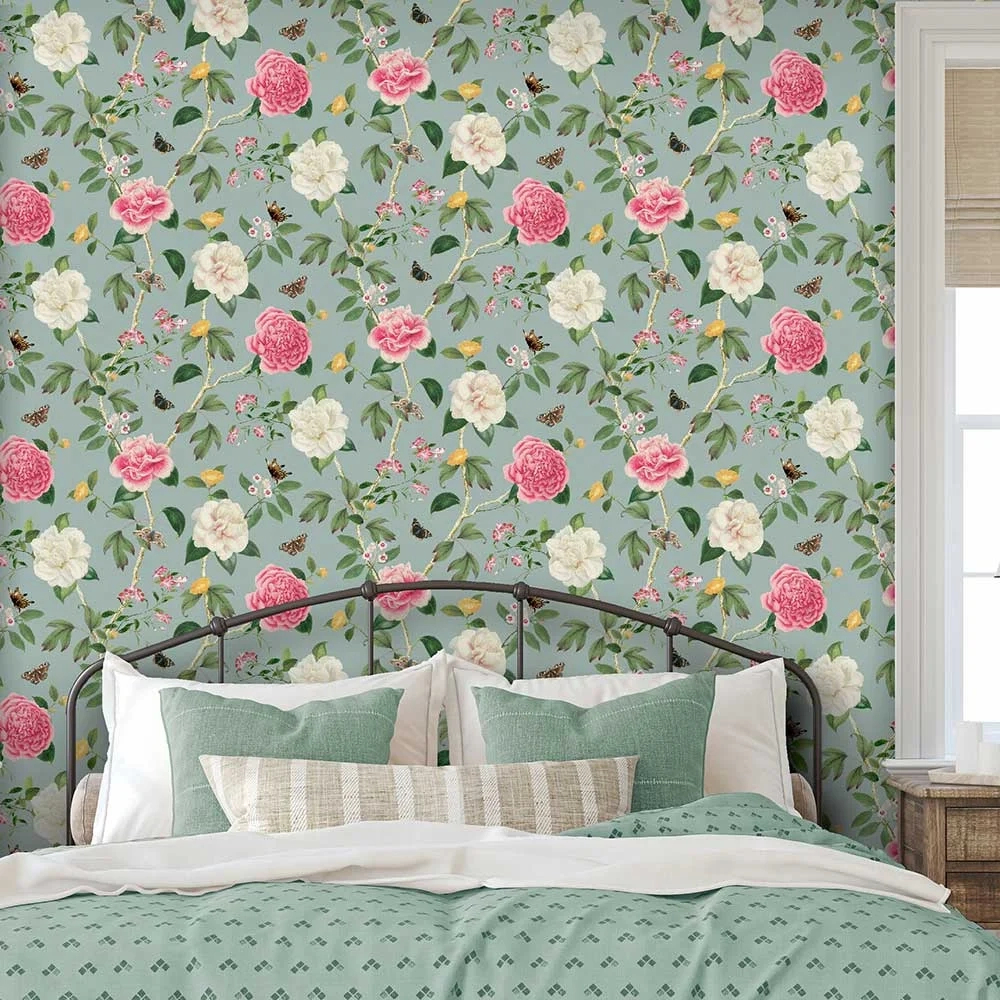 Design tapéta virág és pillangó mintával türkiz és rózsaszín színben