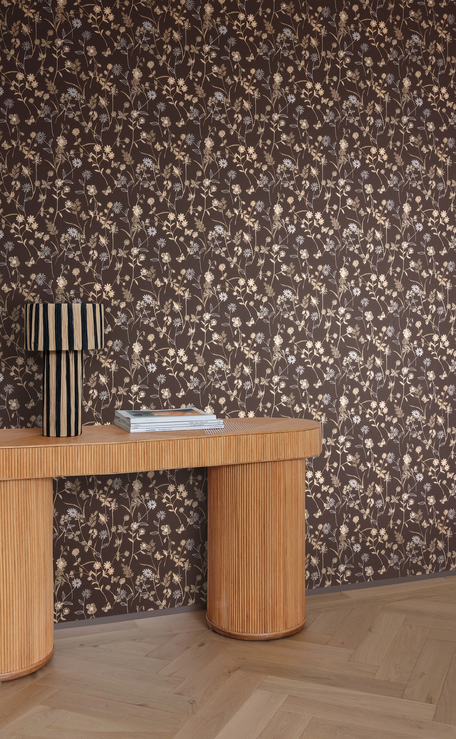 Design tapéta virág mintával barna színben 70cm széles