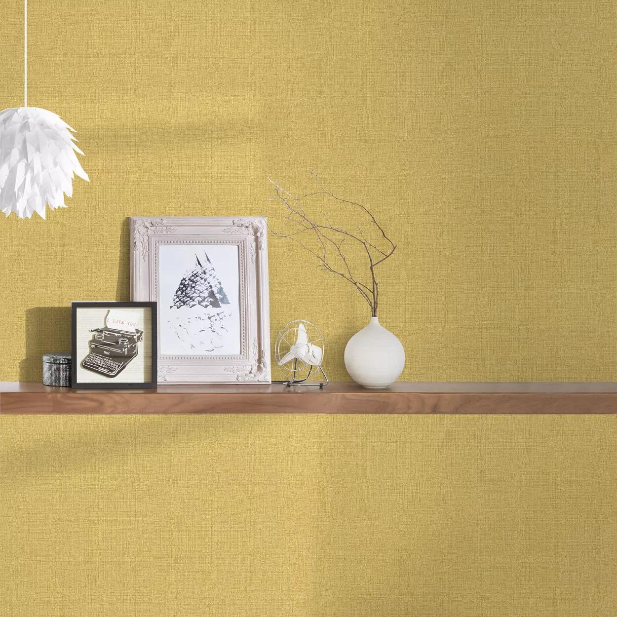 Egyszínű struktúrált sárga mosható felületű vlies-vinyl tapéta