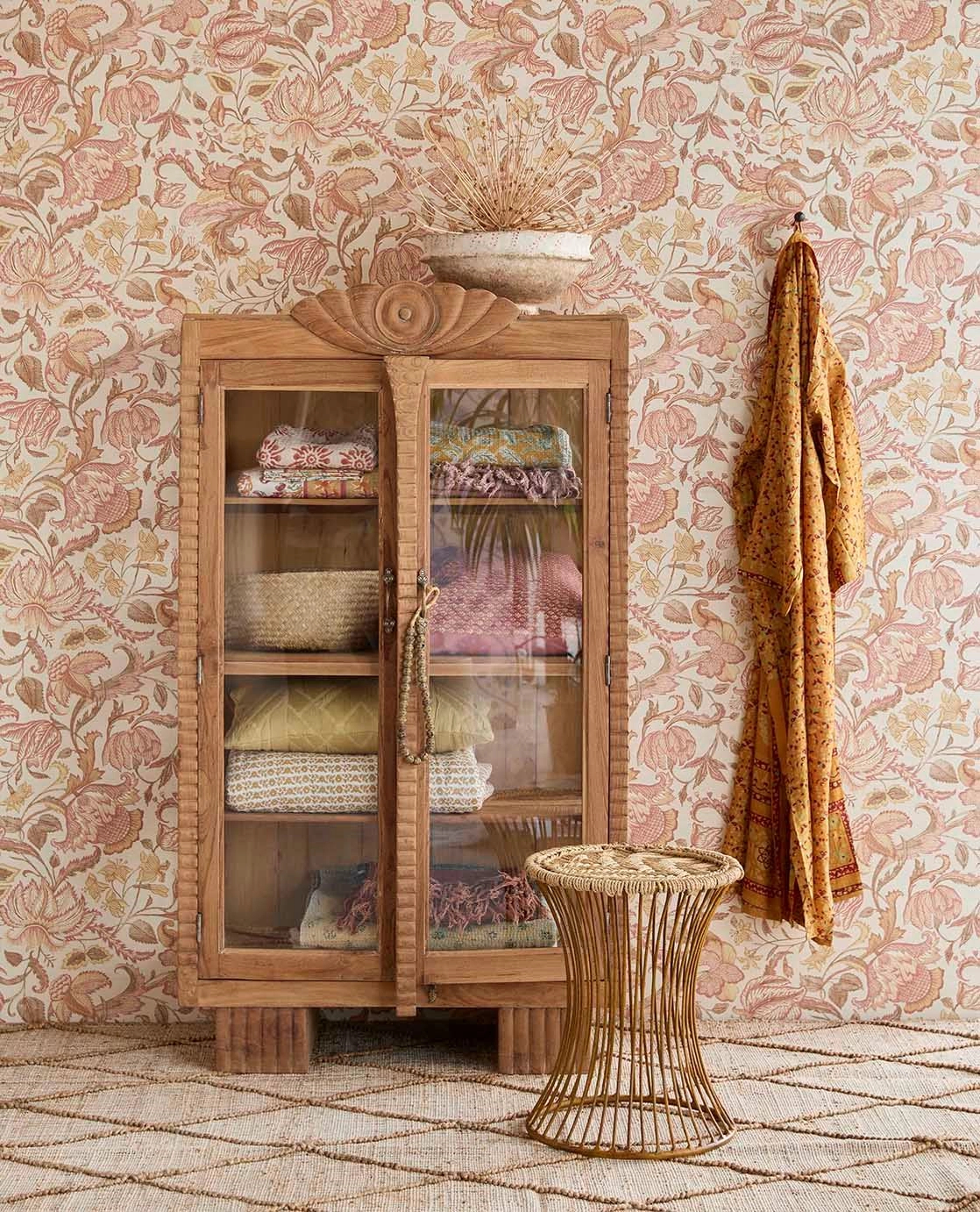 Eijffinger akantusz virág mintás terrakotta színű vinyl design tapéta