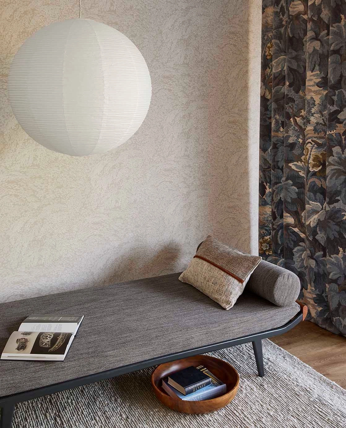 Eijffinger beige apró levél mintás design tapéta