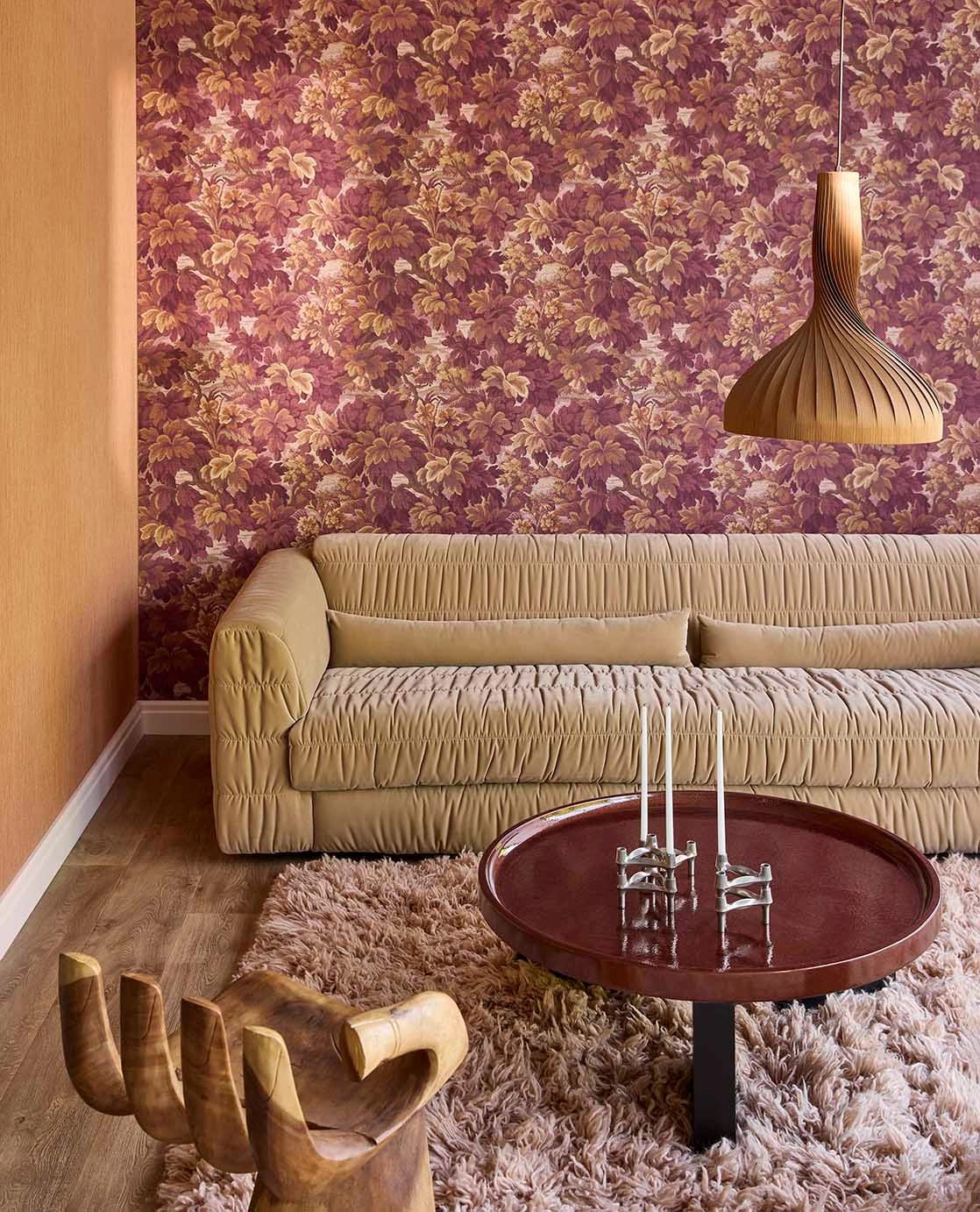 Eijffinger bordó színű faág és virág mintás design tapéta