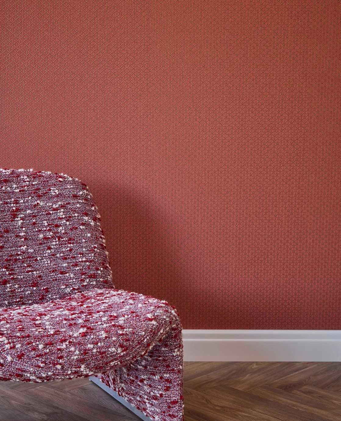 Eijffinger téglavörös és arany színű geometriai mintás design tapéta