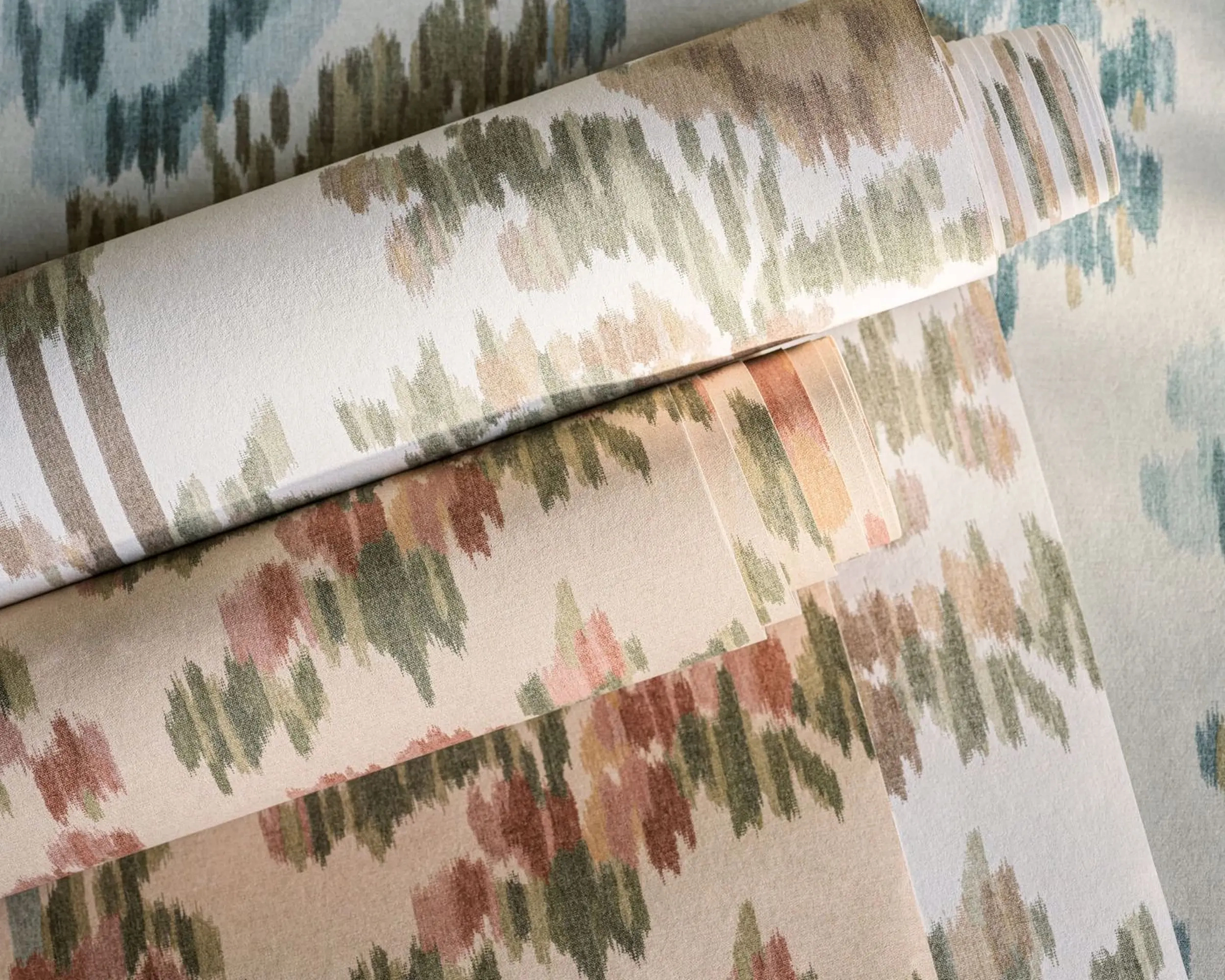 Elegáns angol design tapéta hímzett hatású virág mintával rózsaszín színben