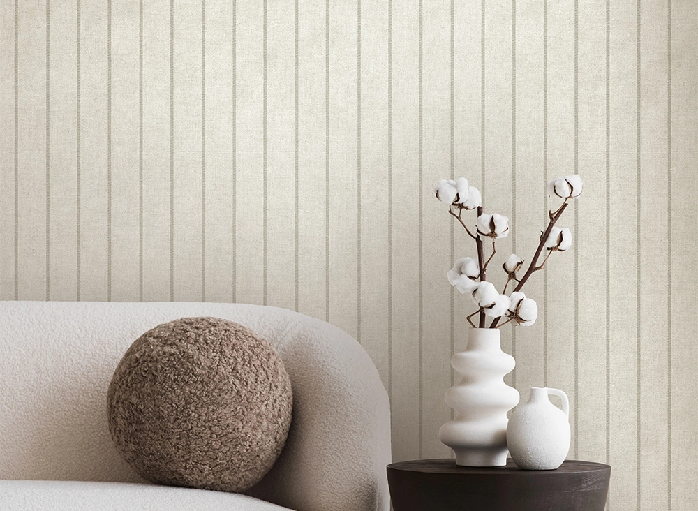 Elegáns Jannelli design tapéta farmerkék és rozsdabarna színű keskeny csíkos mintával