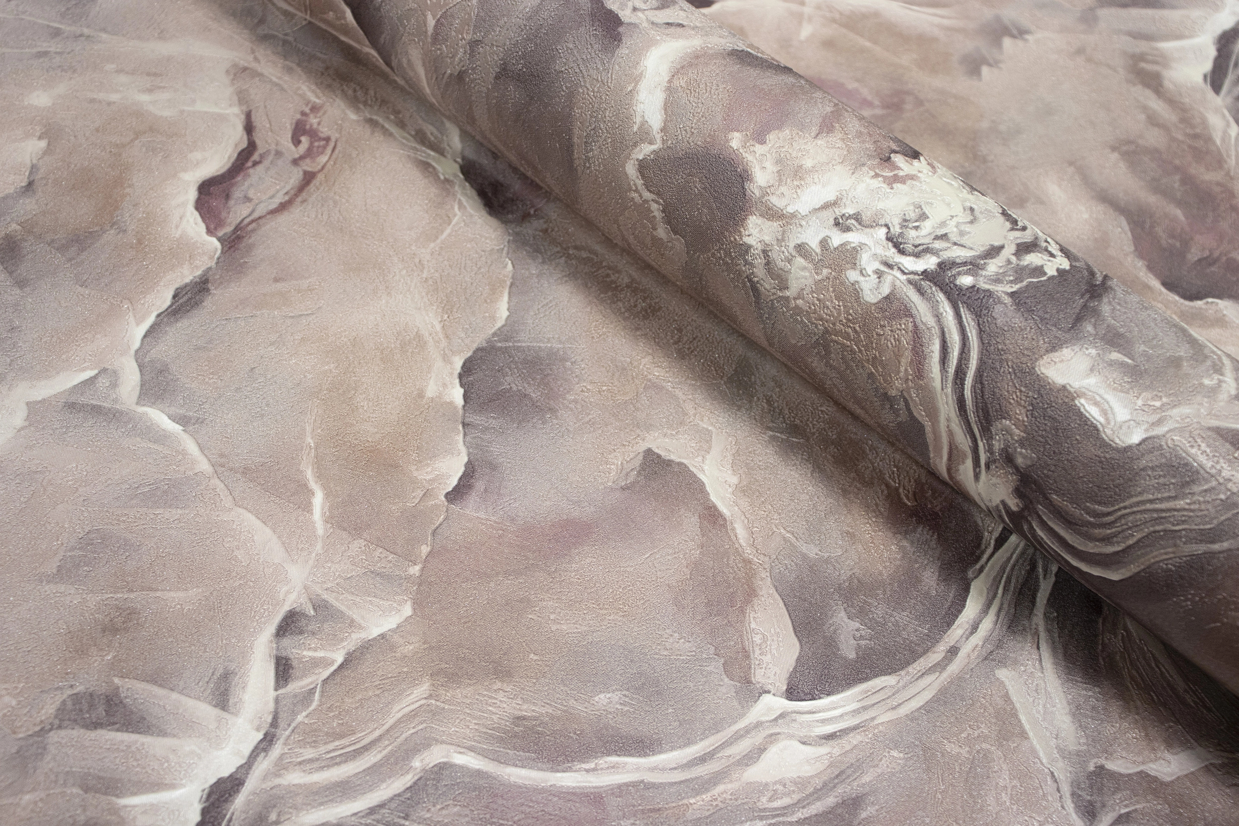 Elegáns lilás rózsaszínes olasz márvány mintás design tapéta