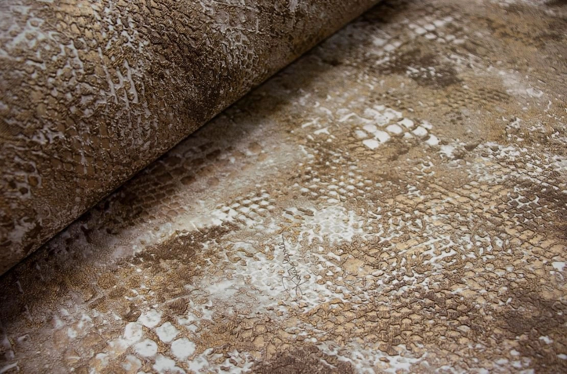 Elegáns Roberto Cavalli design tapéta kigyóbőr mintával barna színben
