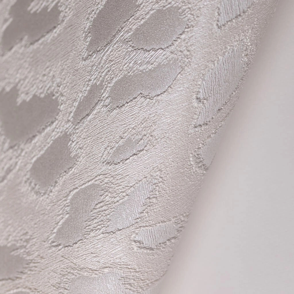 Elegáns Roberto Cavalli design tapéta tört fehér leopárdfoltos mintával