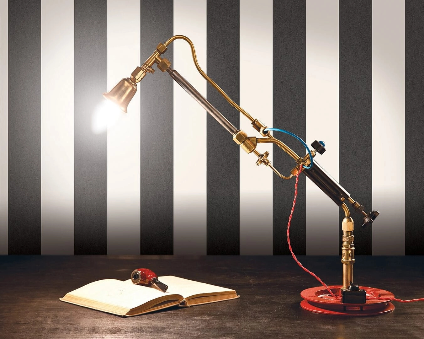 Fekete fehér vastag csíkos vinyl design tapéta