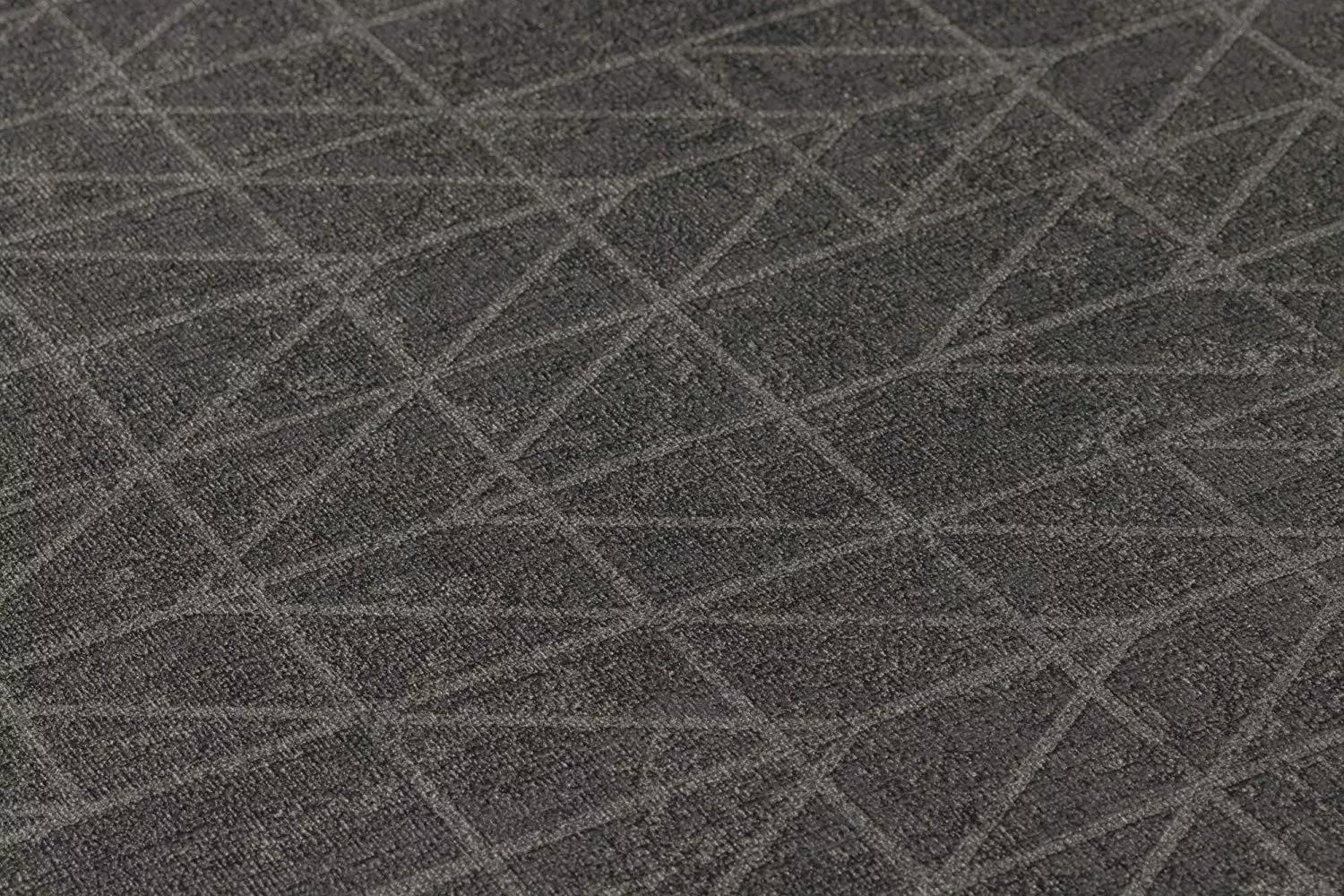 Fekete tapéta orientális stílusú geometrikus mintával