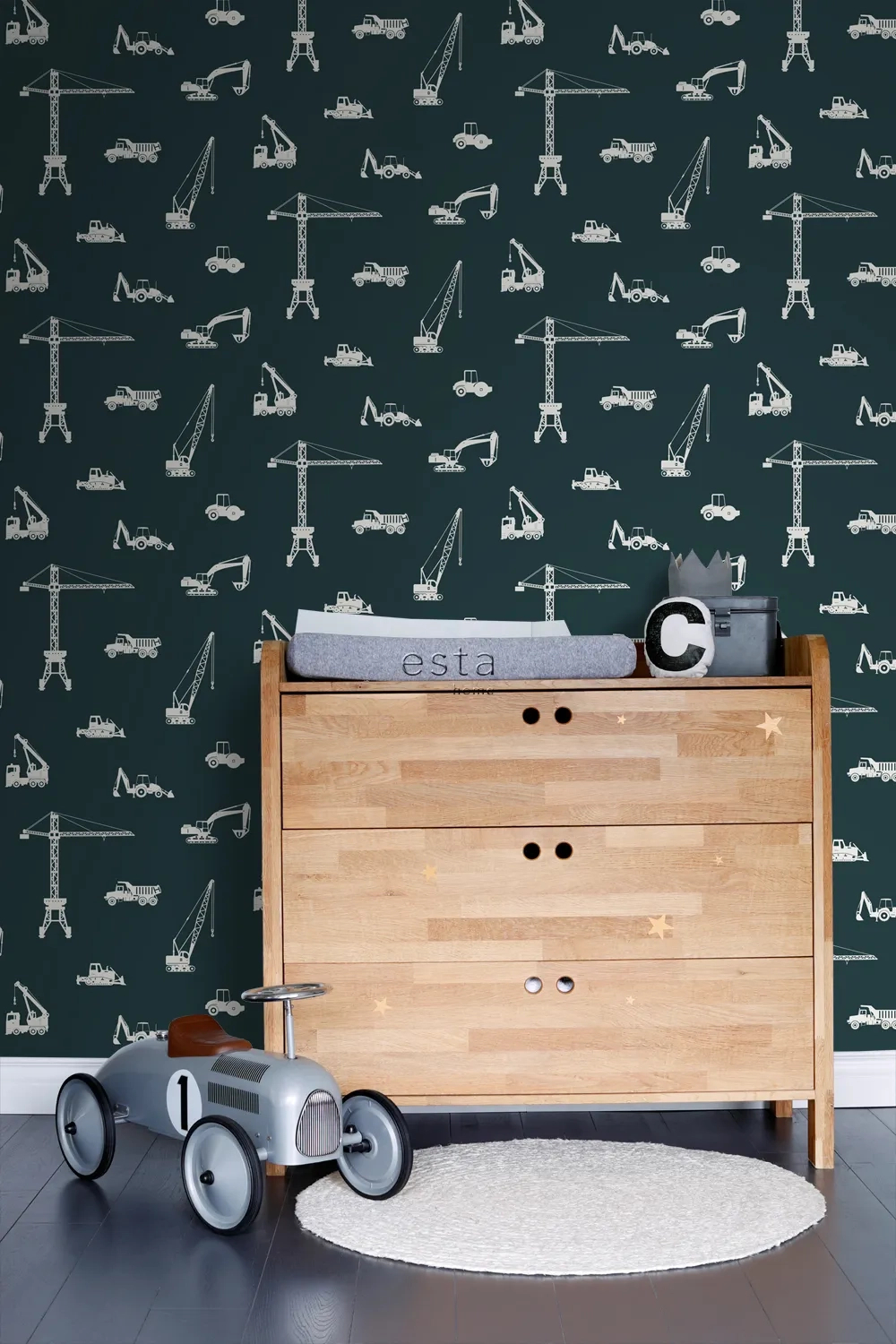 Gyerek dekor tapéta daru és teherautó mintás sötétkék színben