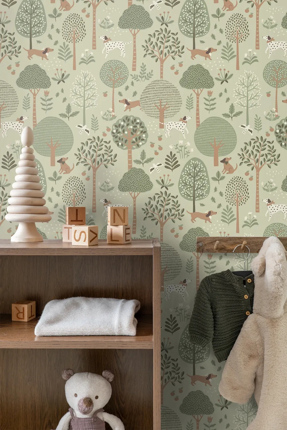 Gyerek dekor tapéta fa és kutya mintás zöld színben
