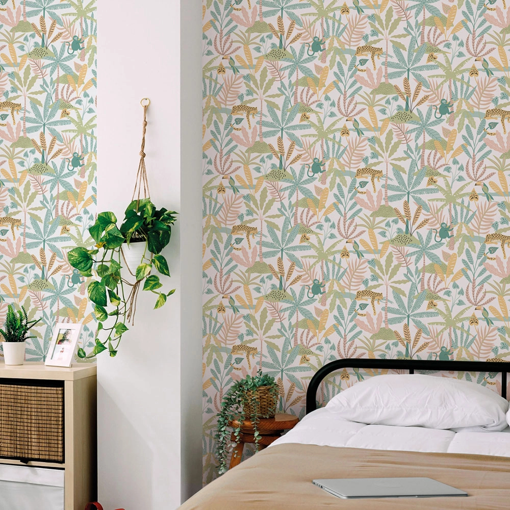 Gyerek dekor tapéta zöld színben dzsungel és állatvilága mintával