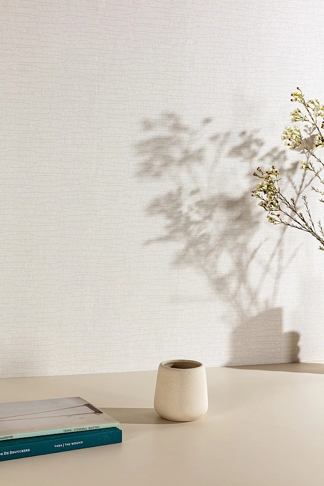 Khroma design tapéta bézs apró absztrakt csíkos mintával