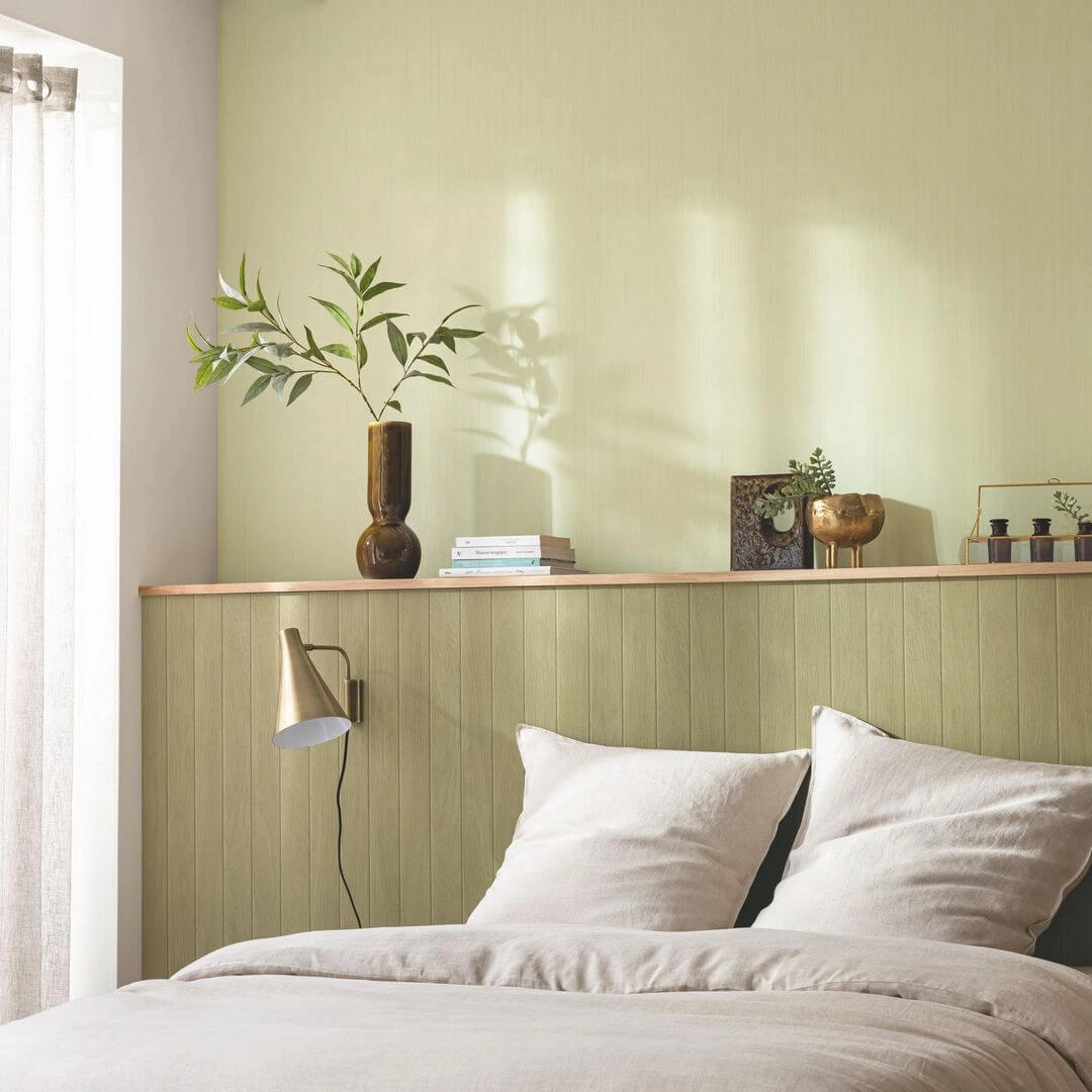 Lambéria hatású széles zöld csíkos design tapéta