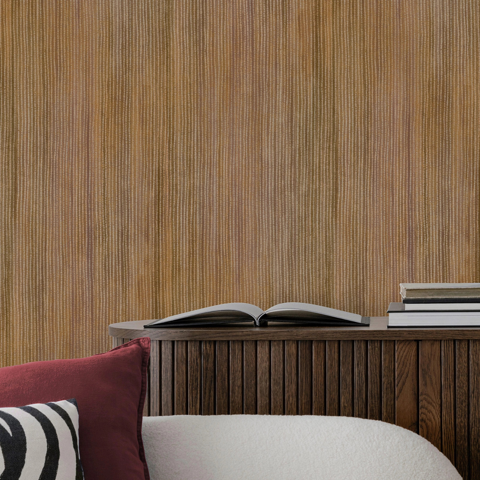 Luxus design tapéta apró vonalas csíkos mintával arany színben