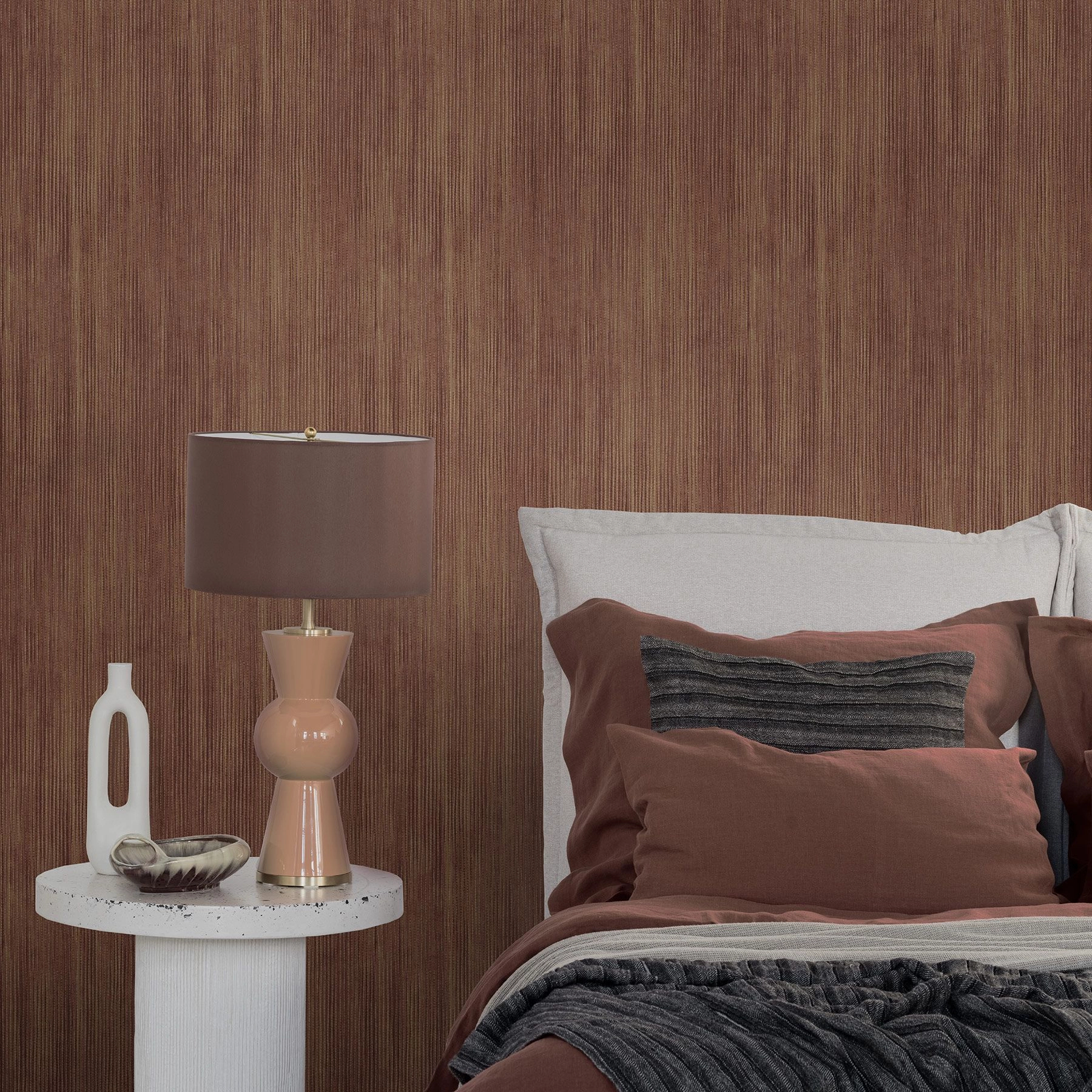 Luxus design tapéta apró vonalas csíkos mintával bordó színben