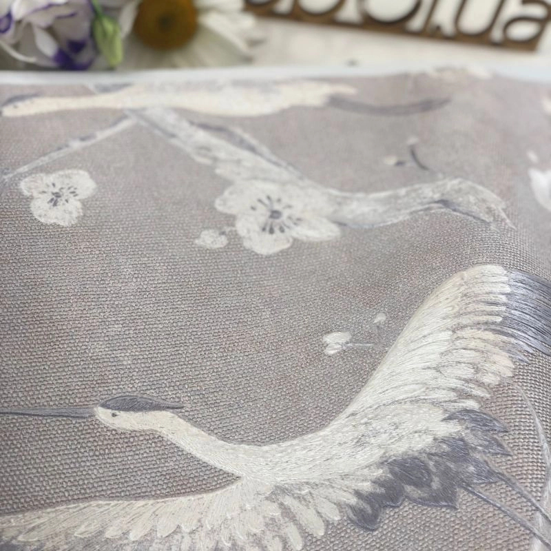 Madármintás design tapéta ezüs színben festett hatással