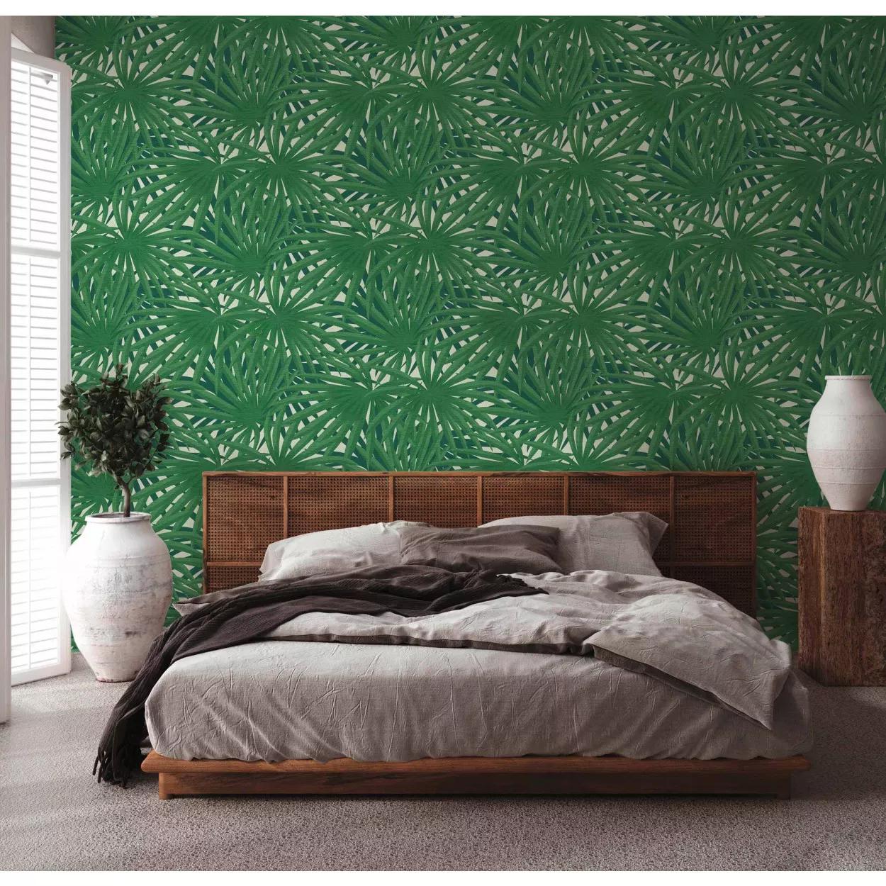 Modern zöld design tapéta trópusi pálmalevél mintával