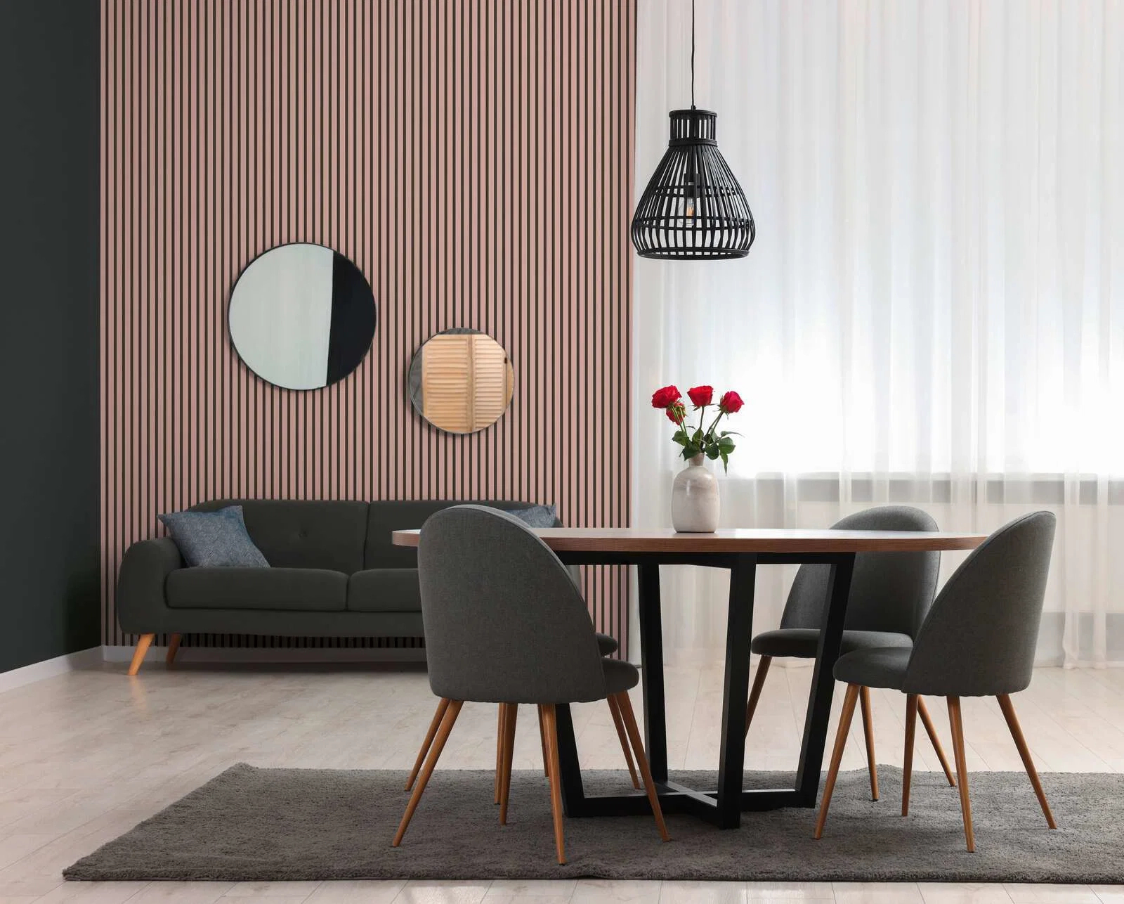 Mosható dekor tapéta csíkos mintával enyhén fényes rózsaszín és fekete színben