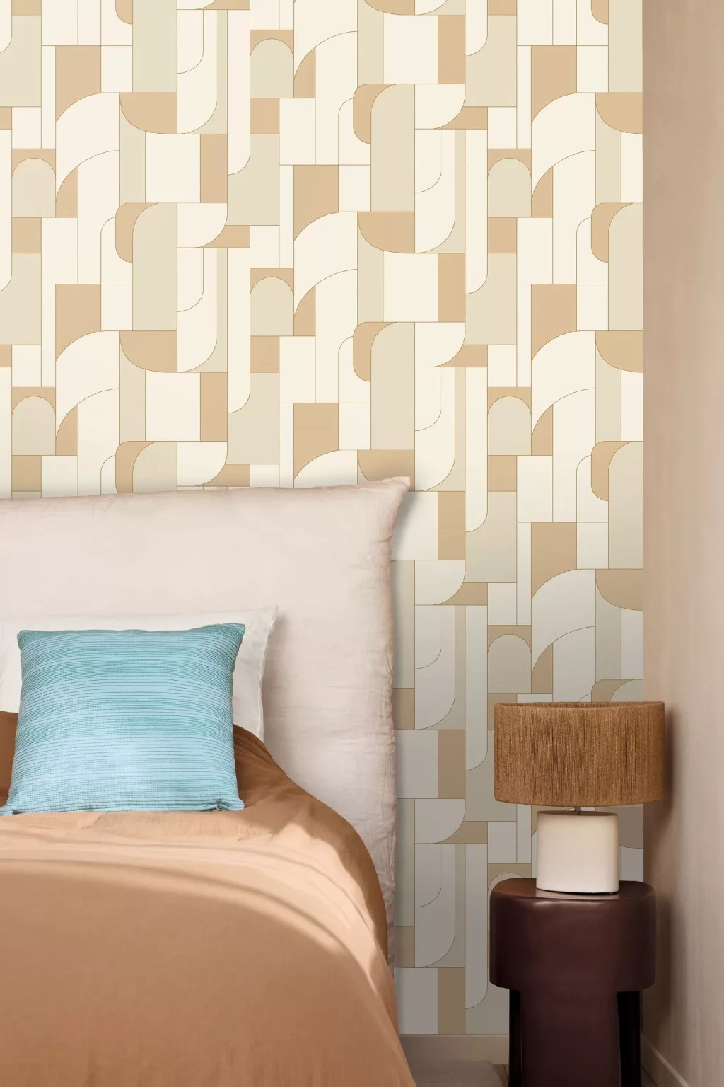 Mosható dekor tapéta geometrikus mintával metálos arany és beige színben