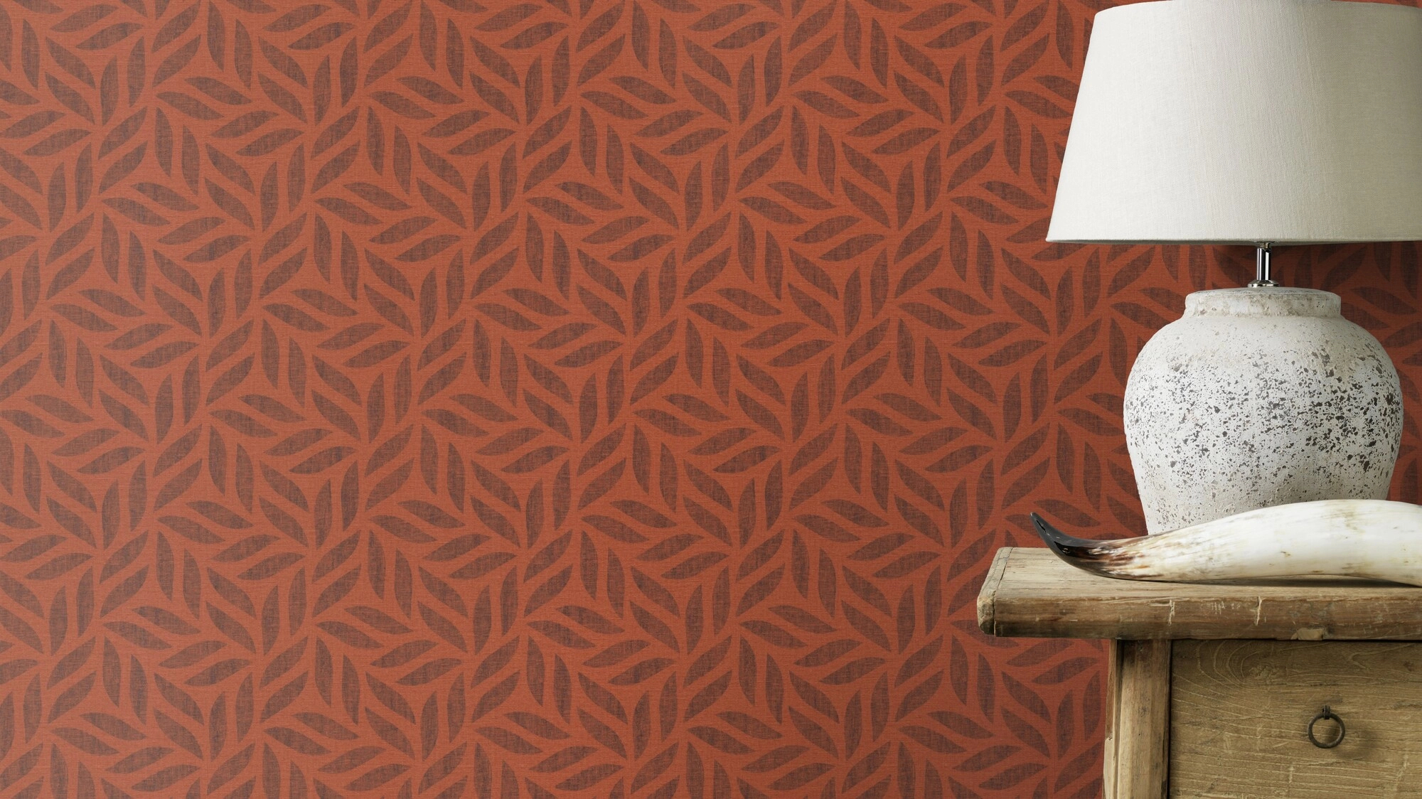 Narancssárga levélmintás design tapéta textil hatású alapon