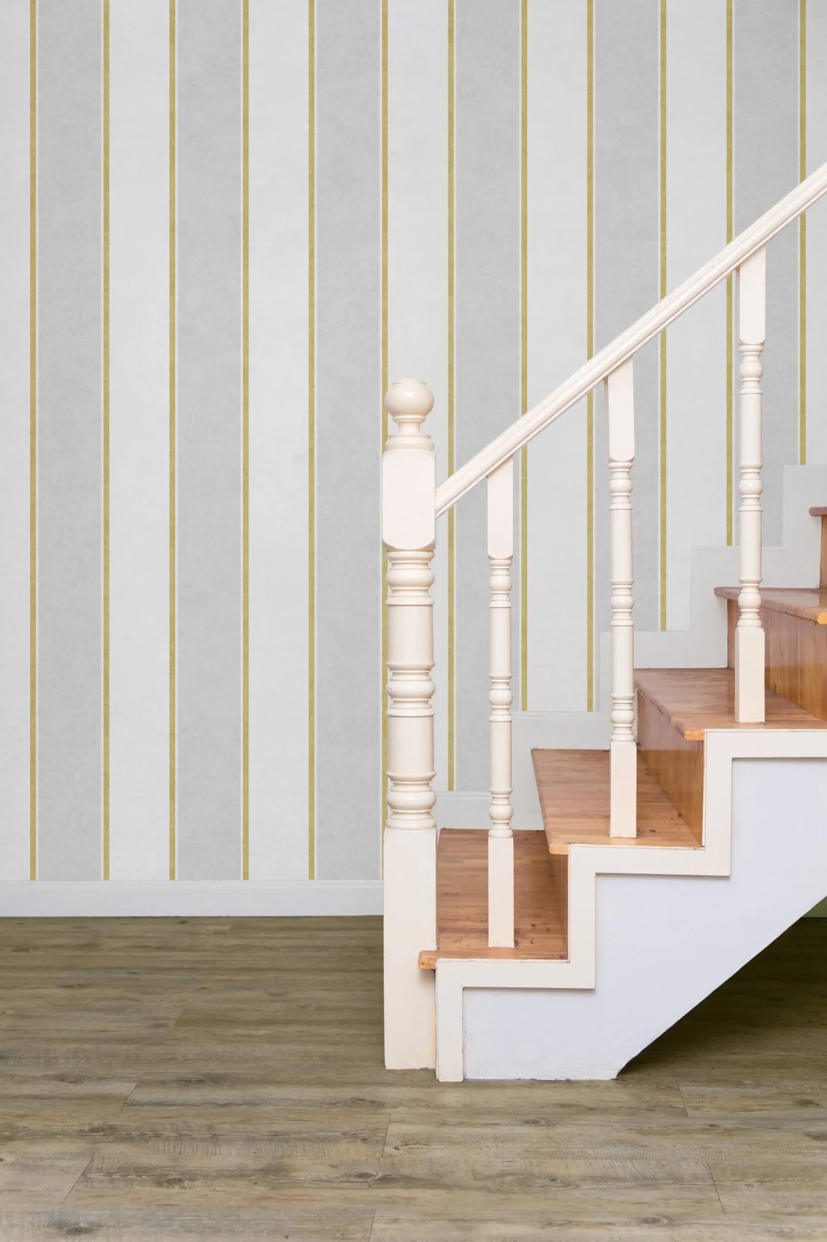 Pompöös csíkos tapéta szürke és sárga színben