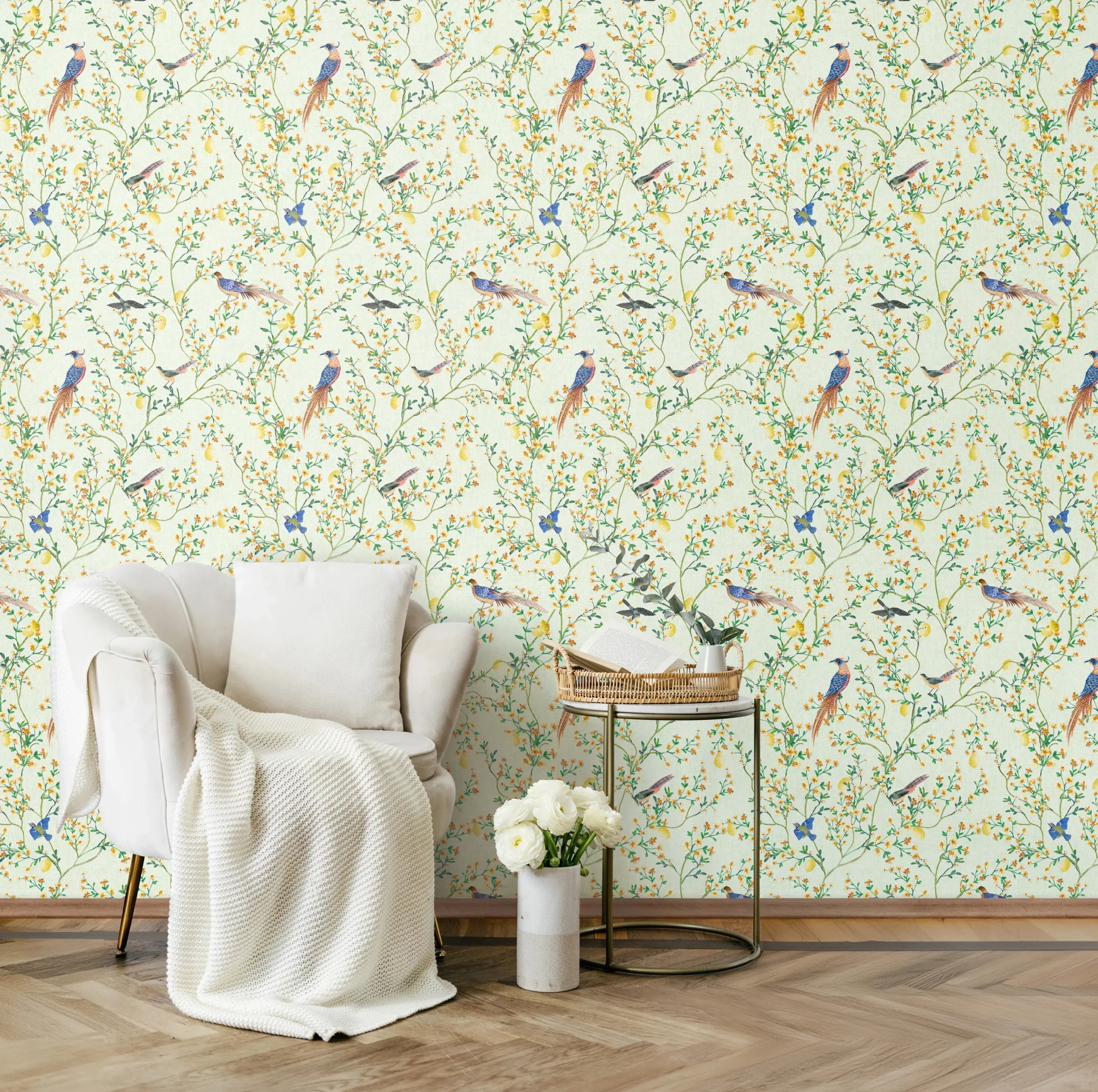 Provence virágzó fa madarakkal mintás tapéta világoszöld háttéren