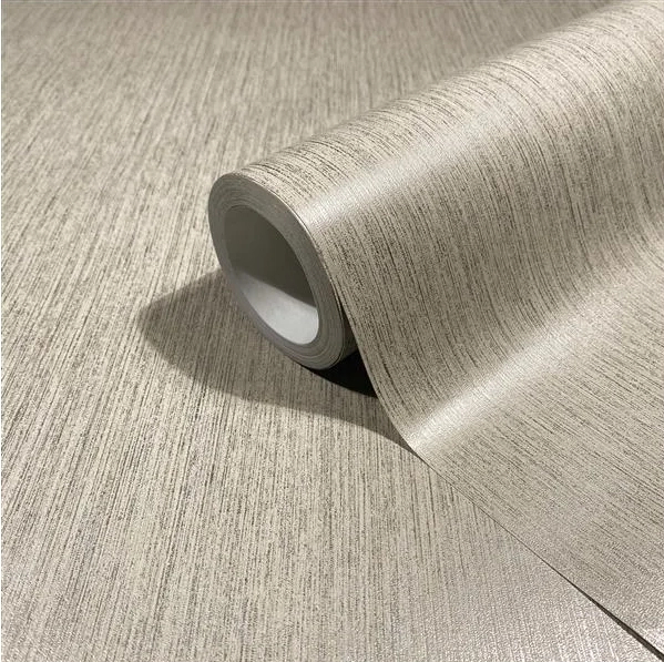 Szálkoptatott hatású mintás beiges és metál ezüst színű elegáns design tapéta