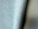 Világoskék tapéta textil hatású mintával