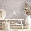 Virág sziluett mintás krém és metálos beige színű elegáns design tapéta