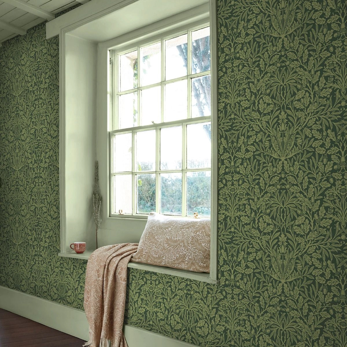 William Morris dekor tapéta zöld levél és makk mintával