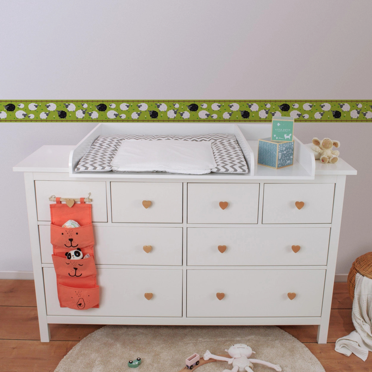 Zöld bárány mintás öntapadós gyerekszobai bordűr