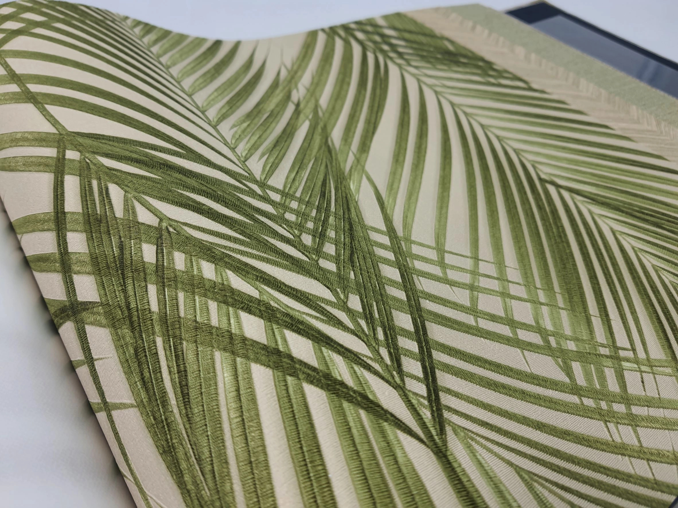 Zöld prémium olasz szövethatású pálmalevél mintás desig tapéta 