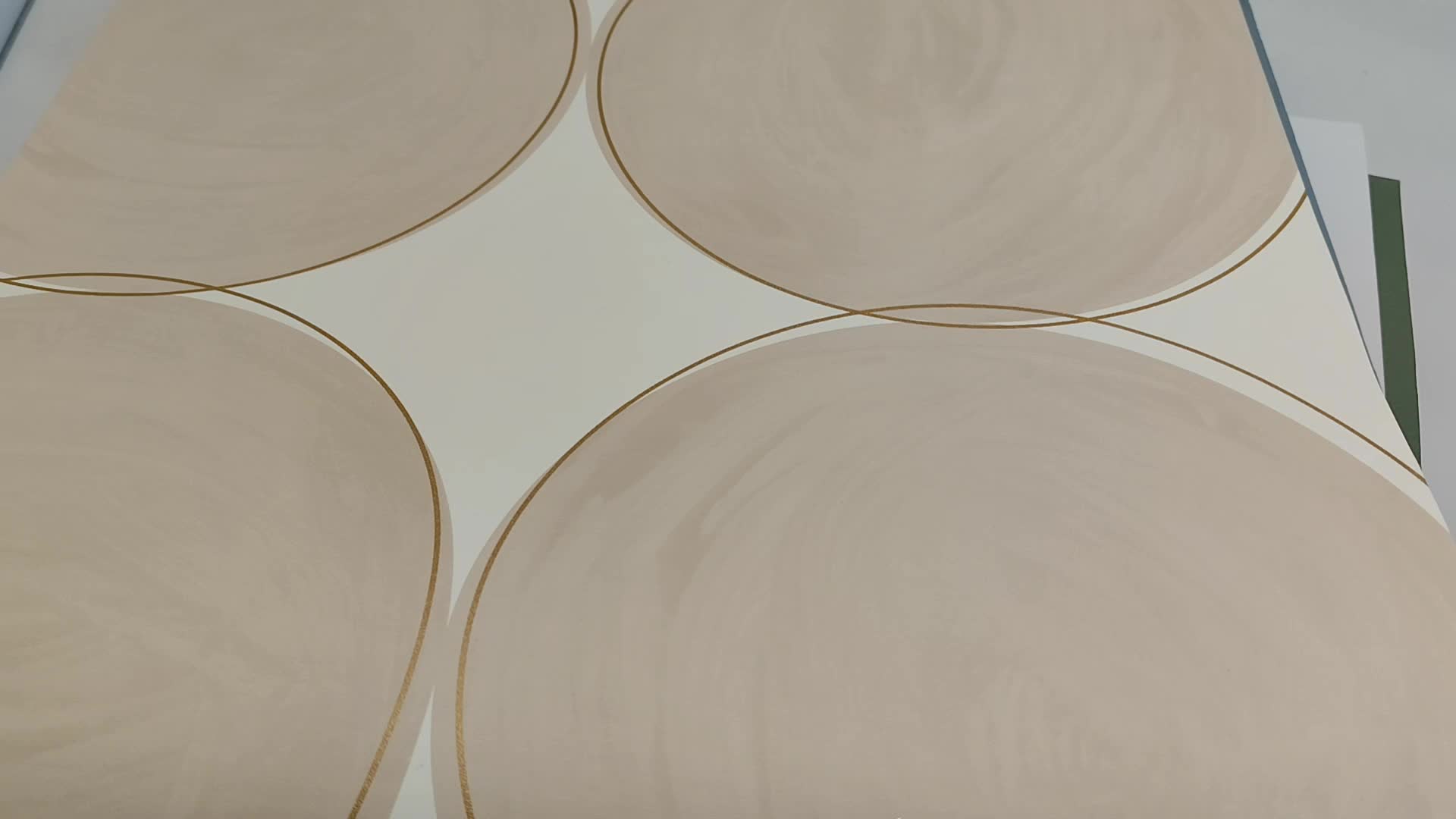 Beige, arany kör geometria mintás design tapéta